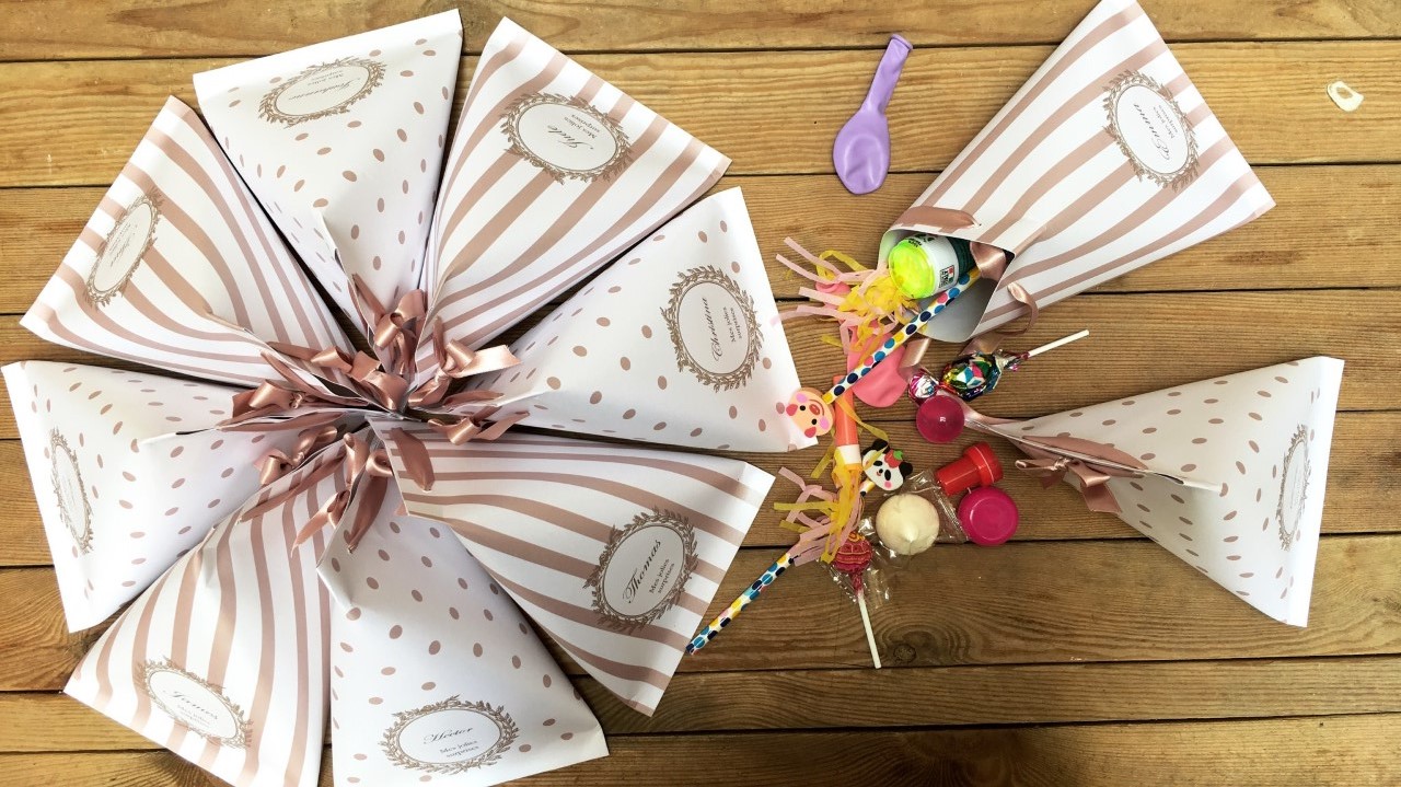 Pochettes surprises - 4 sacs cadeau fleurs - Pochettes pour petits cadeaux  anniversaire, mariage, baby shower