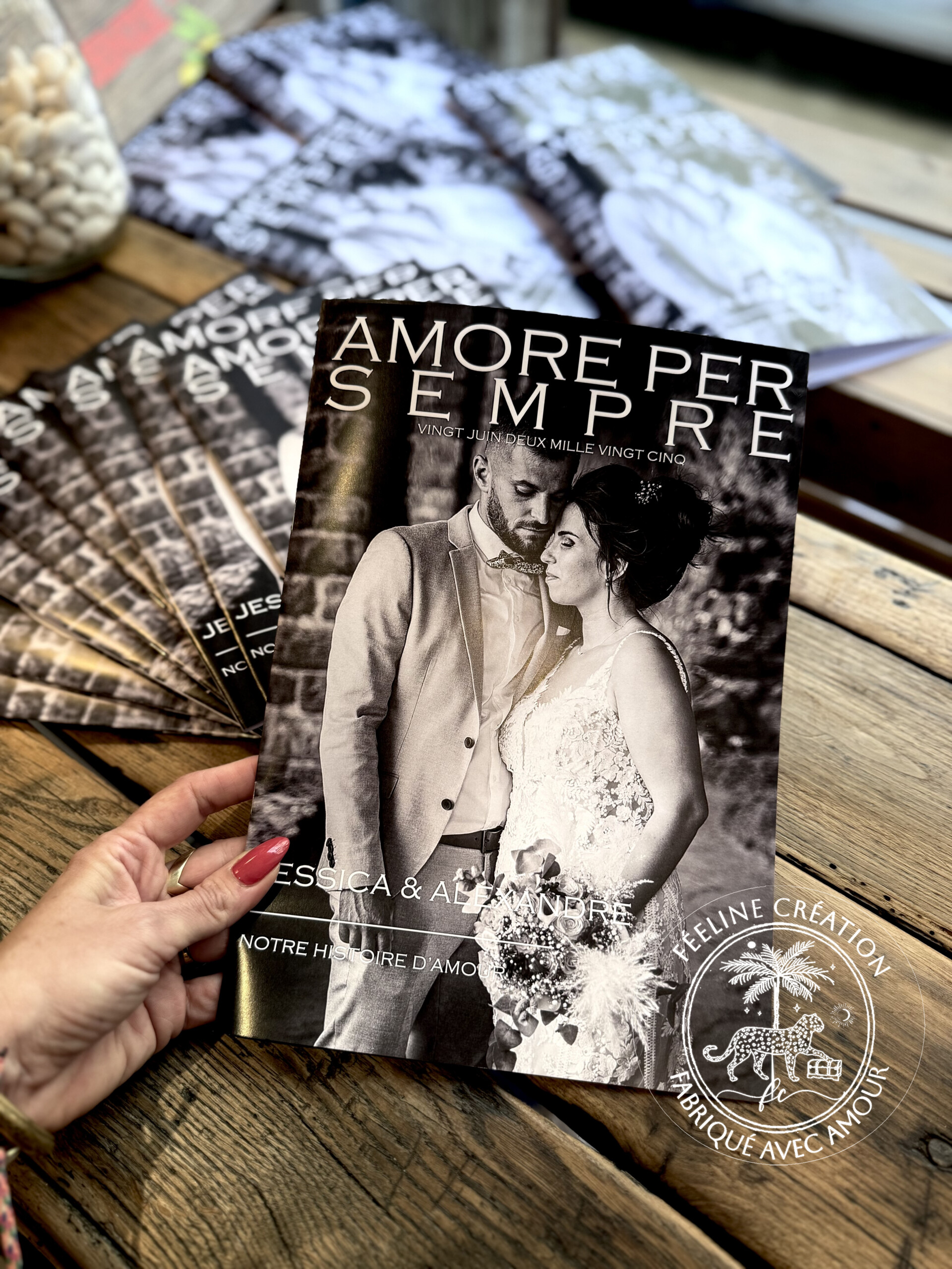 Magazine, Livret de messe, éventail,boite alliances, …